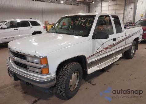 1997 Chevrolet K1500 Fleetside из США, поврежденный, VIN 2GCEK19R2V1159539